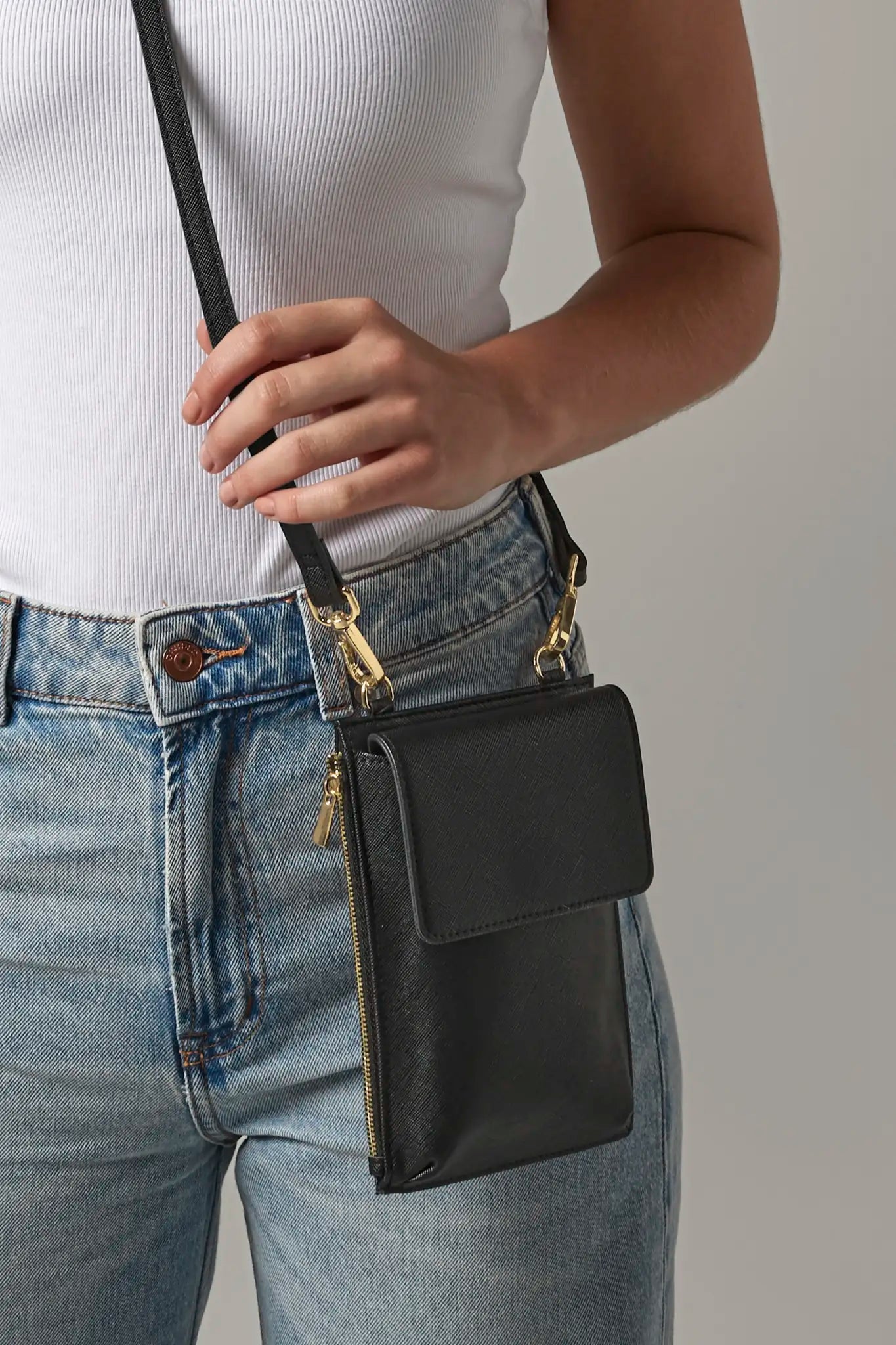 all-groups Boutique Phone Carry Case