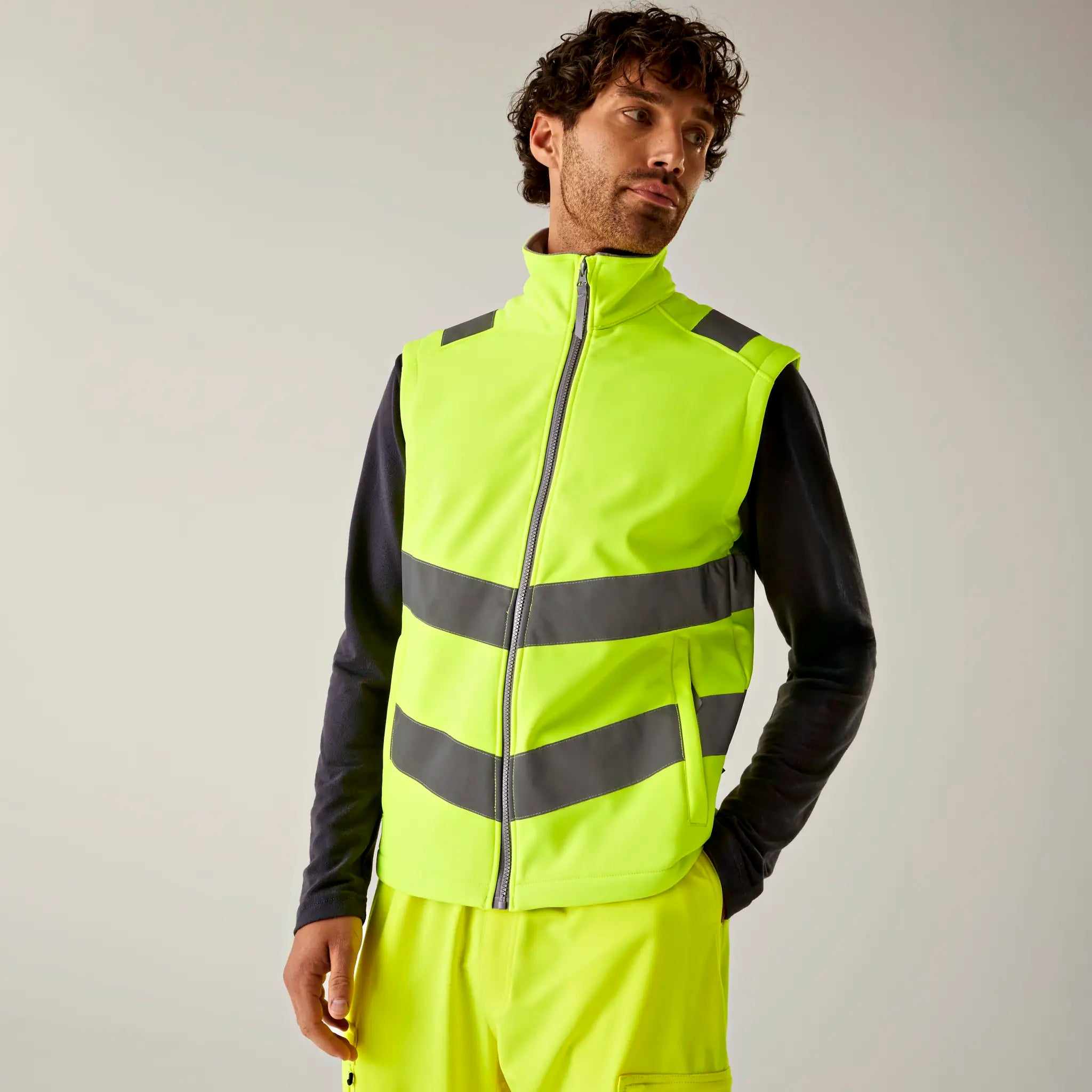 ee43079e7023229a7d1918b84b2efdbb