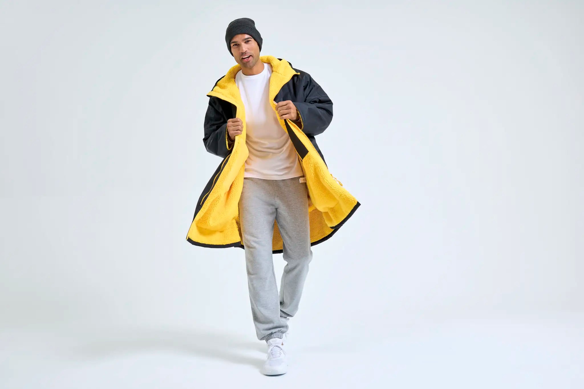 all-groups Men's All Seasons Waterproof Changing Robe