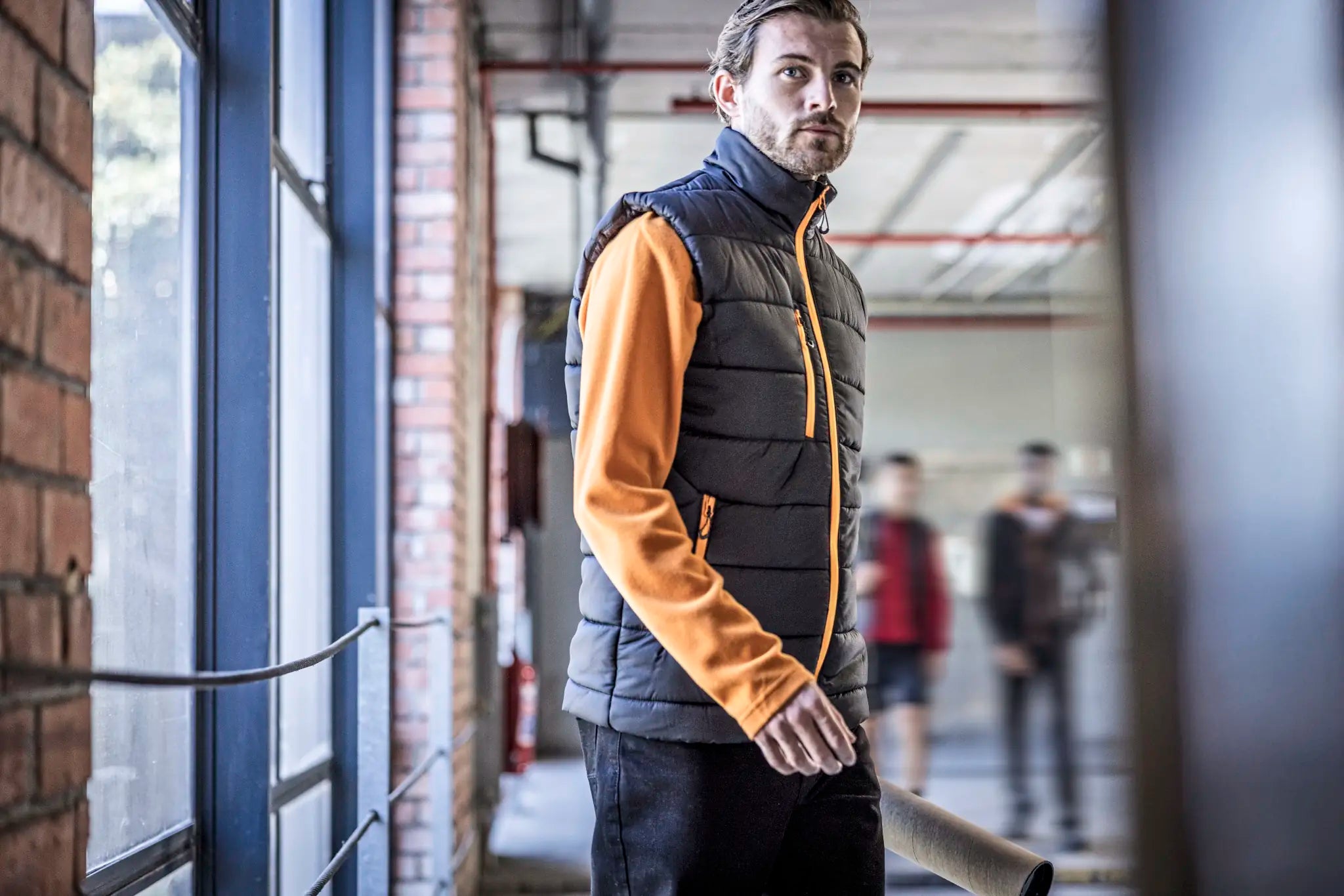 6d54e0bcc9364b15ddd39f807106b572